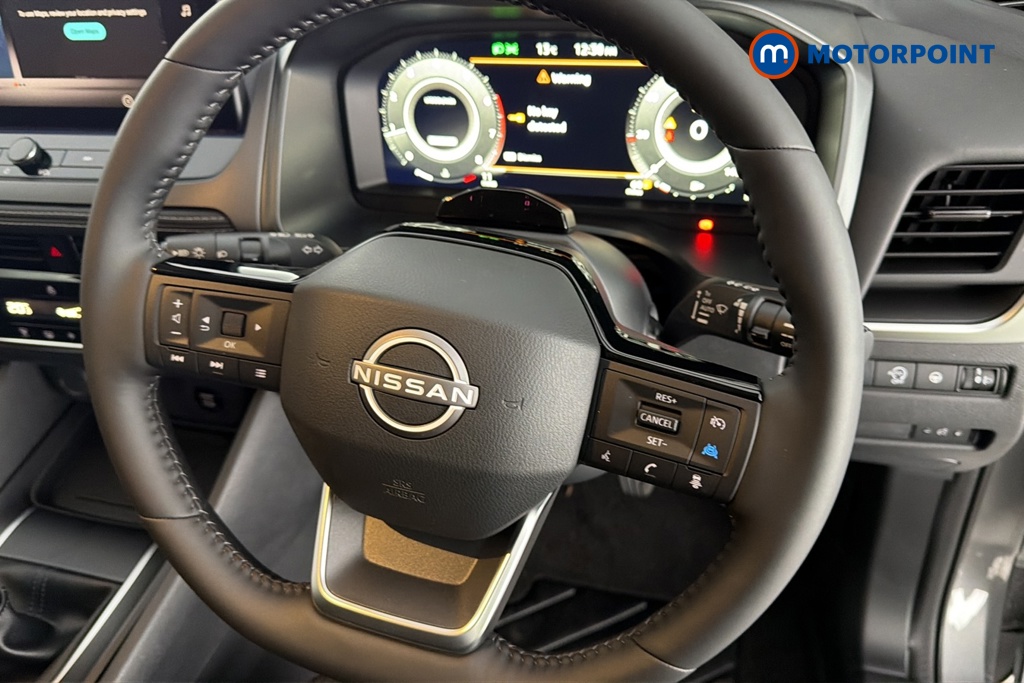 Nissan Qashqai N-Connecta Manual Petrol SUV - Stock Number (1683483) - 2nd supplementary image