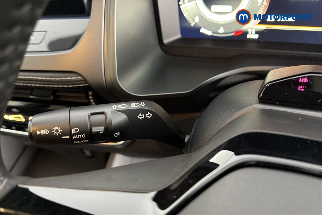 Nissan Qashqai N-Connecta Manual Petrol SUV - Stock Number (1683483) - 5th supplementary image