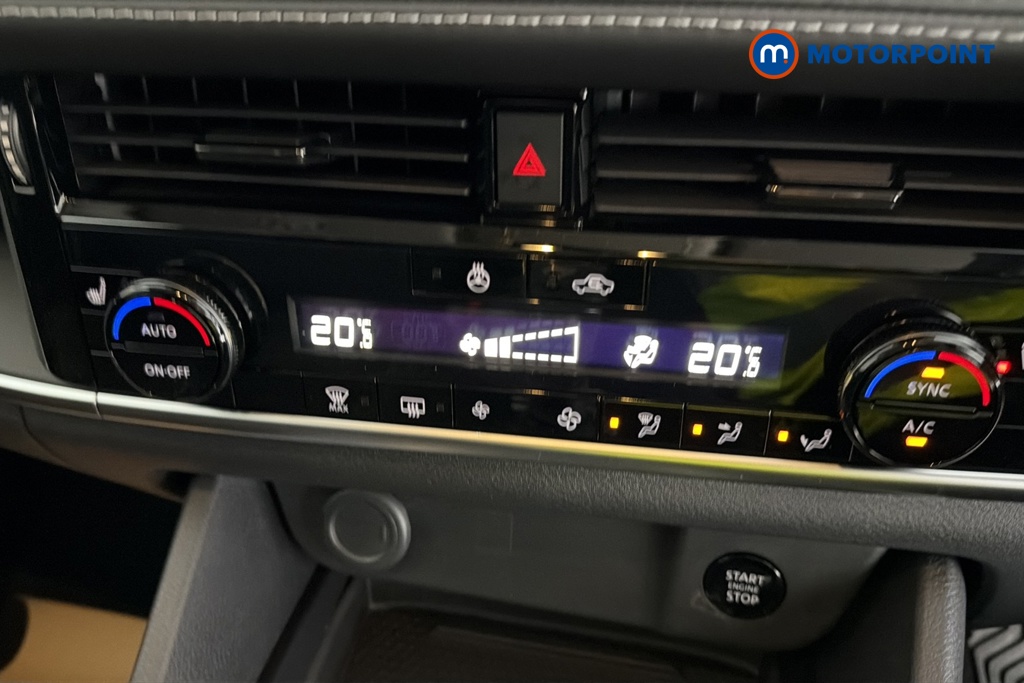 Nissan Qashqai N-Connecta Manual Petrol SUV - Stock Number (1683483) - 12th supplementary image