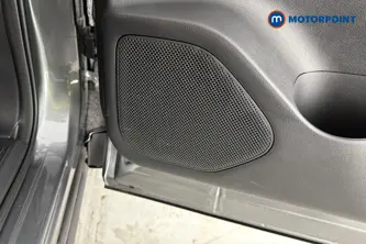 Nissan Qashqai N-Connecta Manual Petrol SUV - Stock Number (1683483) - 21st supplementary image