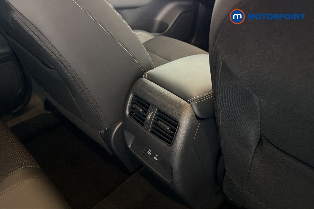 Nissan Qashqai N-Connecta Manual Petrol SUV - Stock Number (1683483) - 28th supplementary image