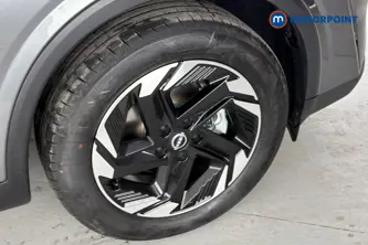 Nissan Qashqai N-Connecta Manual Petrol SUV - Stock Number (1683483) - 47th supplementary image