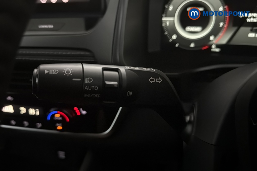 Nissan Qashqai N-Connecta Manual Petrol SUV - Stock Number (1683484) - 5th supplementary image