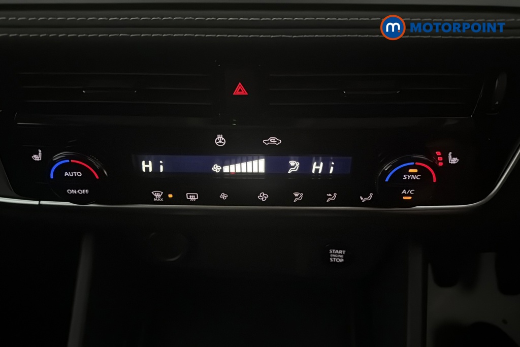 Nissan Qashqai N-Connecta Manual Petrol SUV - Stock Number (1683484) - 12th supplementary image