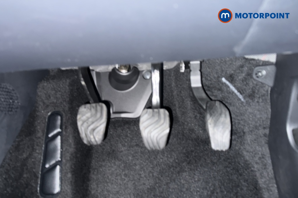 Nissan Qashqai N-Connecta Manual Petrol SUV - Stock Number (1683484) - 24th supplementary image
