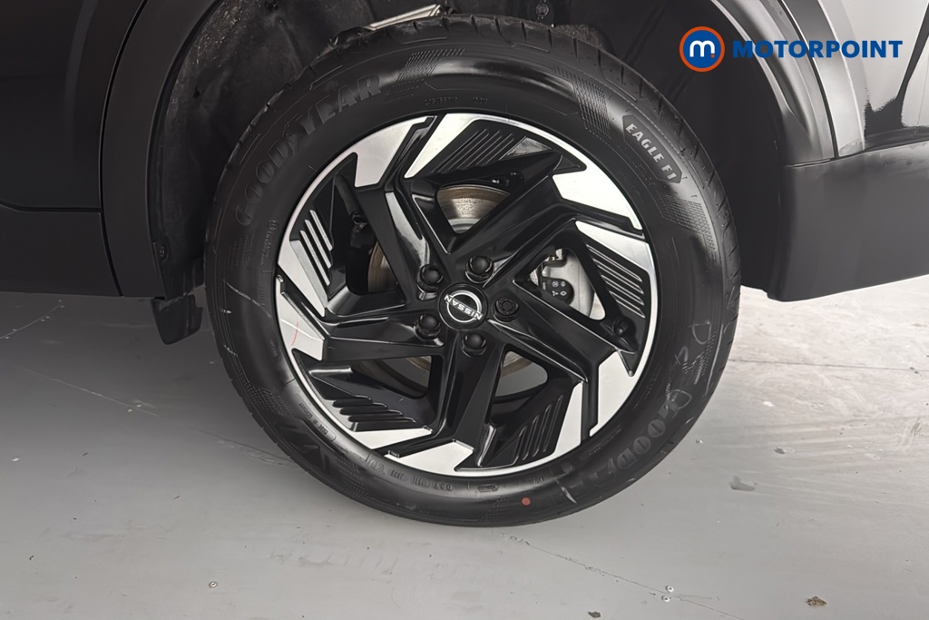 Nissan Qashqai N-Connecta Manual Petrol SUV - Stock Number (1683484) - 45th supplementary image