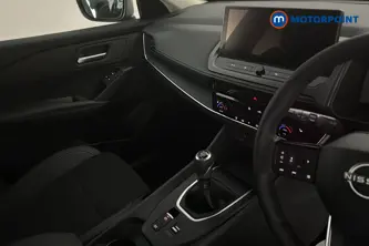 Nissan Qashqai N-Connecta Manual Petrol SUV - Stock Number (1683484) - 1st supplementary image