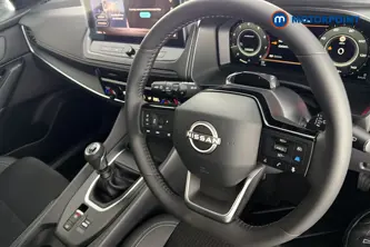 Nissan Qashqai N-Connecta Manual Petrol SUV - Stock Number (1683486) - 2nd supplementary image