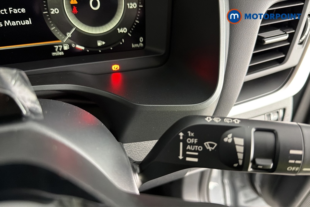 Nissan Qashqai N-Connecta Manual Petrol SUV - Stock Number (1683486) - 6th supplementary image