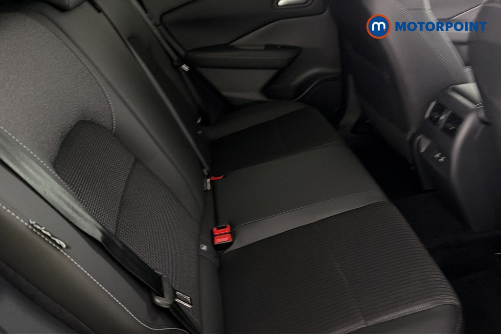 Nissan Qashqai N-Connecta Manual Petrol SUV - Stock Number (1683486) - 25th supplementary image