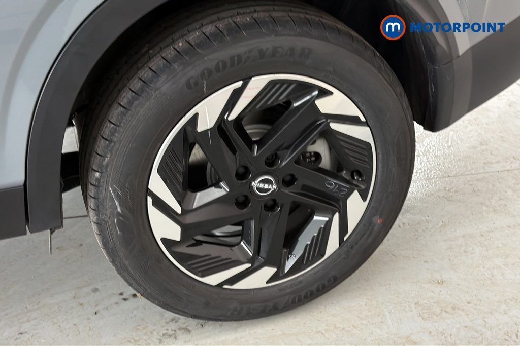 Nissan Qashqai N-Connecta Manual Petrol SUV - Stock Number (1683486) - 45th supplementary image