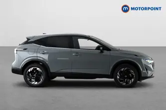 Nissan Qashqai N-Connecta Manual Petrol SUV - Stock Number (1683486) - Passenger side