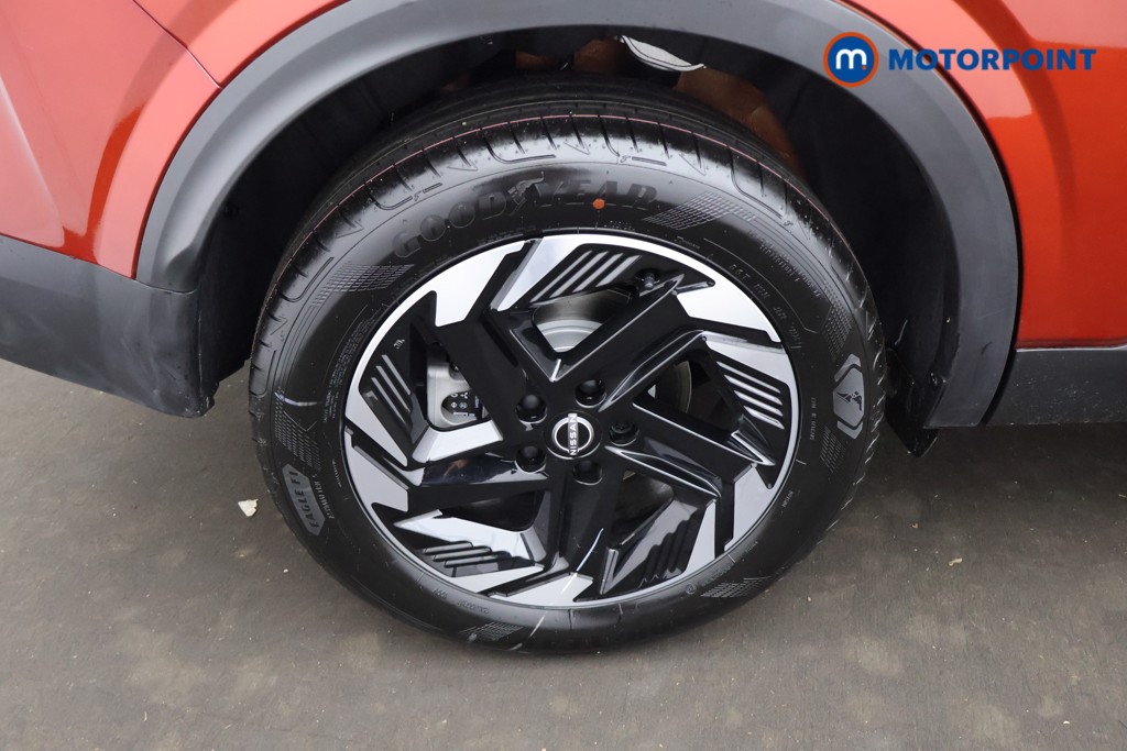Nissan Qashqai N-Connecta Manual Petrol SUV - Stock Number (1683492) - 3rd supplementary image