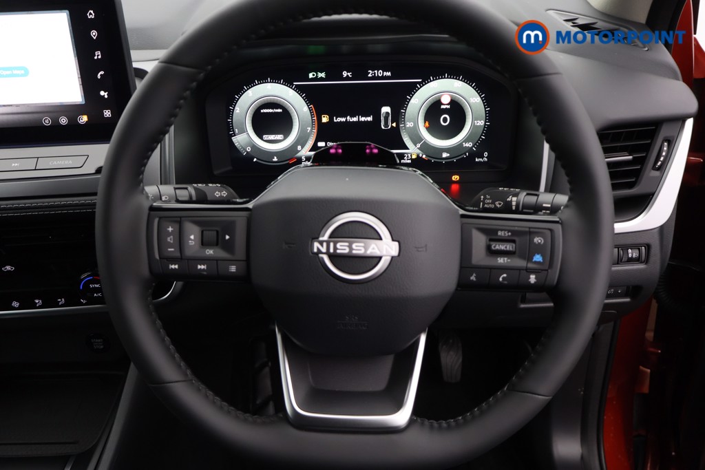 Nissan Qashqai N-Connecta Manual Petrol SUV - Stock Number (1683492) - 5th supplementary image