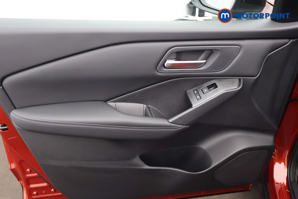 Nissan Qashqai N-Connecta Manual Petrol SUV - Stock Number (1683492) - 30th supplementary image