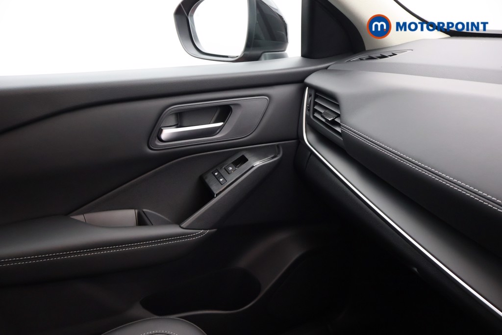 Nissan Qashqai N-Connecta Automatic Petrol SUV - Stock Number (1683495) - 15th supplementary image