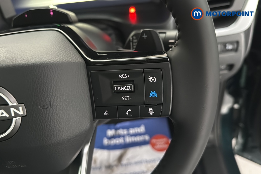 Nissan Qashqai N-Connecta Automatic Petrol SUV - Stock Number (1683513) - 3rd supplementary image