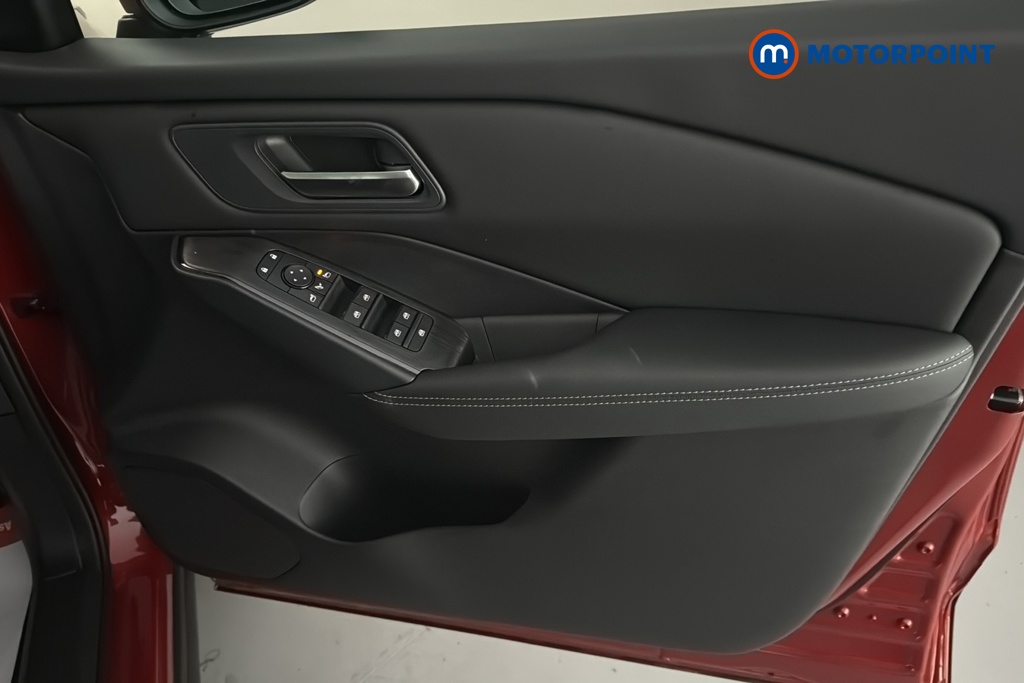 Nissan Qashqai N-Connecta Automatic Petrol SUV - Stock Number (1683521) - 18th supplementary image