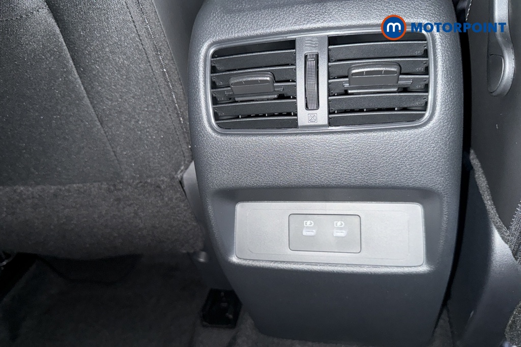 Nissan Qashqai N-Connecta Automatic Petrol SUV - Stock Number (1683521) - 28th supplementary image