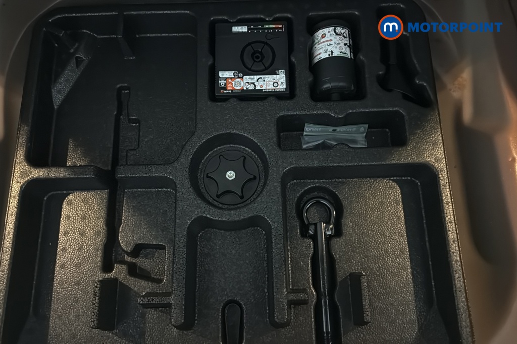 Nissan Qashqai N-Connecta Automatic Petrol SUV - Stock Number (1683521) - 33rd supplementary image