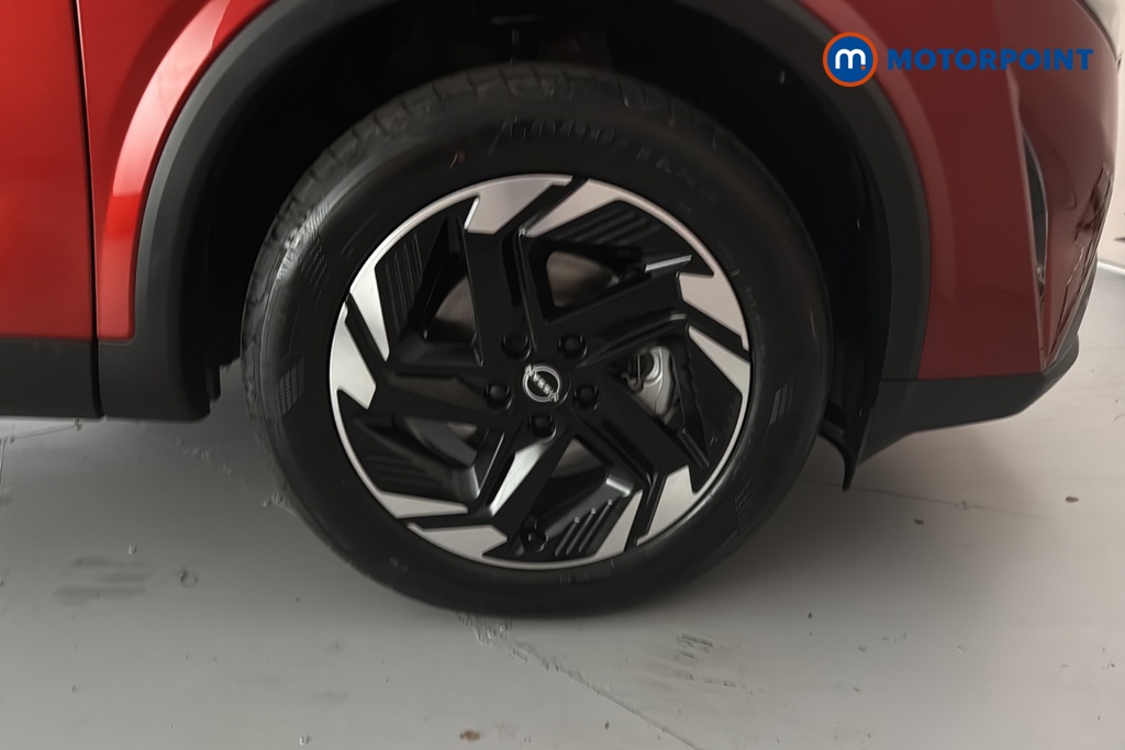 Nissan Qashqai N-Connecta Automatic Petrol SUV - Stock Number (1683521) - 47th supplementary image