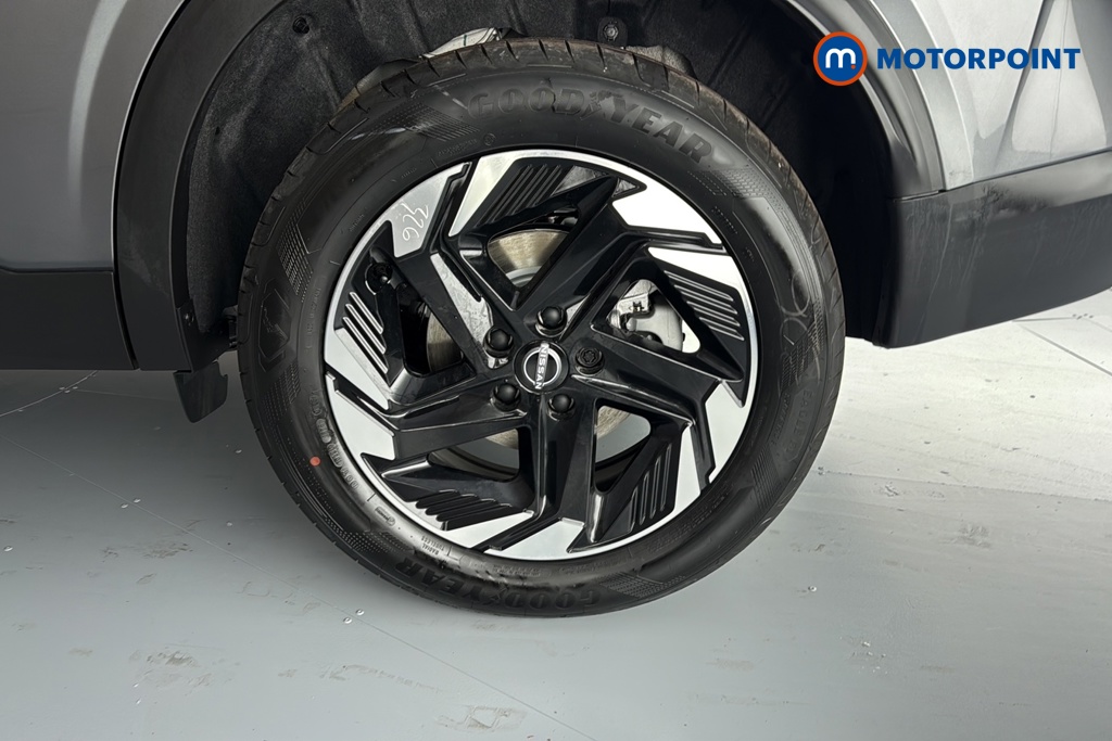 Nissan Qashqai N-Connecta Automatic Petrol SUV - Stock Number (1683537) - 45th supplementary image