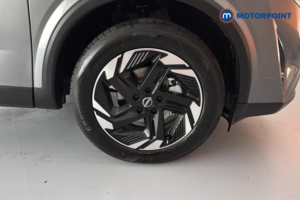 Nissan Qashqai N-Connecta Automatic Petrol SUV - Stock Number (1683537) - 47th supplementary image