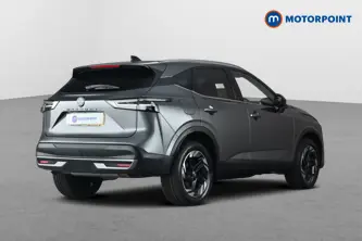 Nissan Qashqai N-Connecta Automatic Petrol SUV - Stock Number (1683537) - Passenger side rear corner