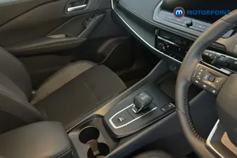 Nissan Qashqai N-Connecta Automatic Petrol SUV - Stock Number (1683537) - 1st supplementary image