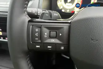 Nissan Qashqai N-Connecta Automatic Petrol SUV - Stock Number (1683538) - 4th supplementary image