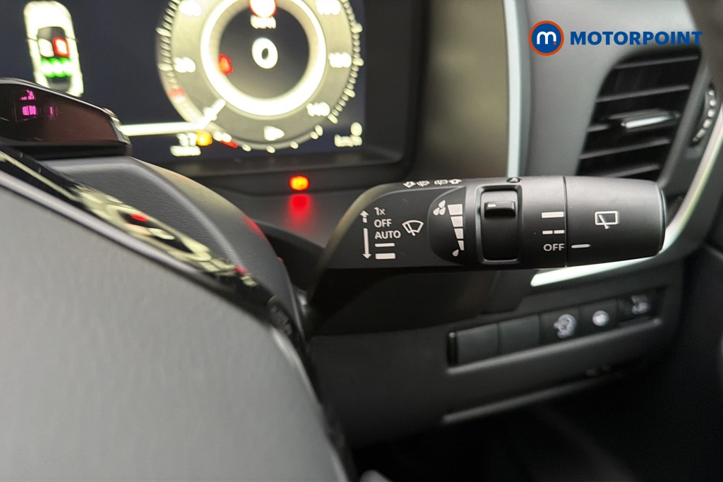 Nissan Qashqai N-Connecta Automatic Petrol SUV - Stock Number (1683538) - 6th supplementary image