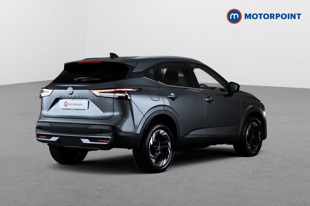 Nissan Qashqai N-Connecta Automatic Petrol SUV - Stock Number (1683538) - Passenger side rear corner