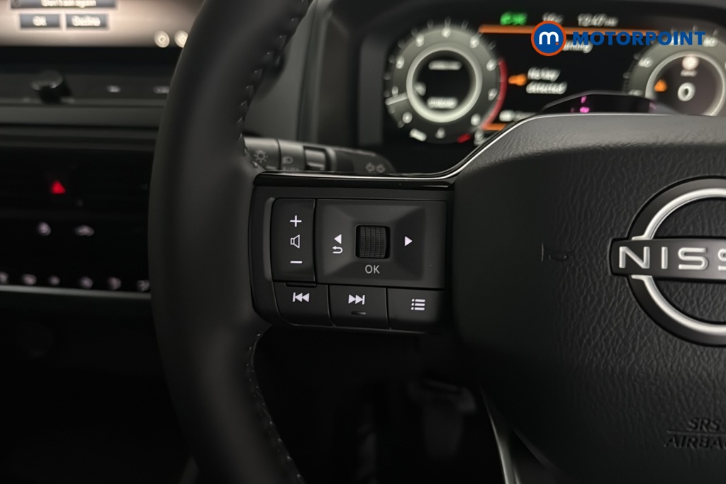Nissan Qashqai N-Connecta Manual Petrol SUV - Stock Number (1683552) - 4th supplementary image