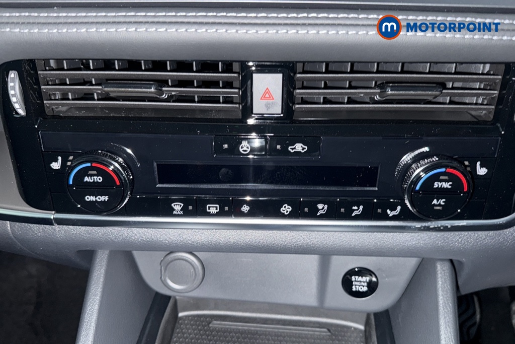 Nissan Qashqai N-Connecta Manual Petrol SUV - Stock Number (1683552) - 12th supplementary image