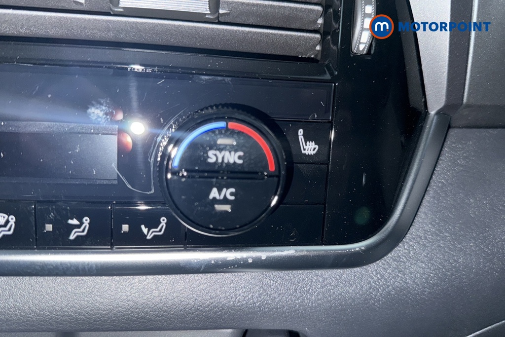 Nissan Qashqai N-Connecta Manual Petrol SUV - Stock Number (1683552) - 14th supplementary image
