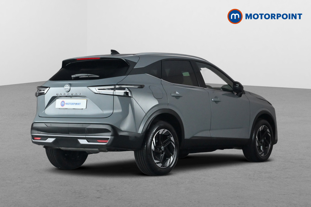 Nissan Qashqai N-Connecta Manual Petrol SUV - Stock Number (1683552) - Passenger side rear corner