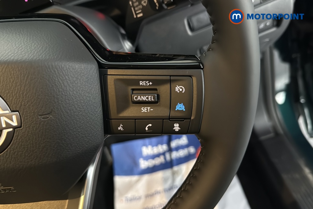 Nissan Qashqai N-Connecta Manual Petrol SUV - Stock Number (1683559) - 3rd supplementary image