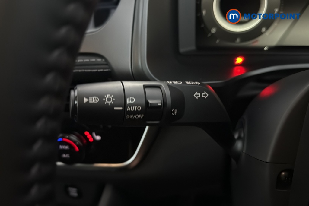 Nissan Qashqai N-Connecta Manual Petrol SUV - Stock Number (1683559) - 5th supplementary image