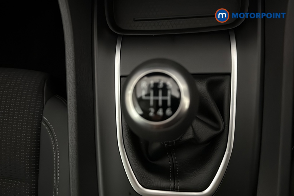 Nissan Qashqai N-Connecta Manual Petrol SUV - Stock Number (1683559) - 15th supplementary image