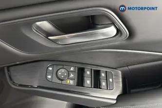Nissan Qashqai N-Connecta Manual Petrol SUV - Stock Number (1683559) - 19th supplementary image