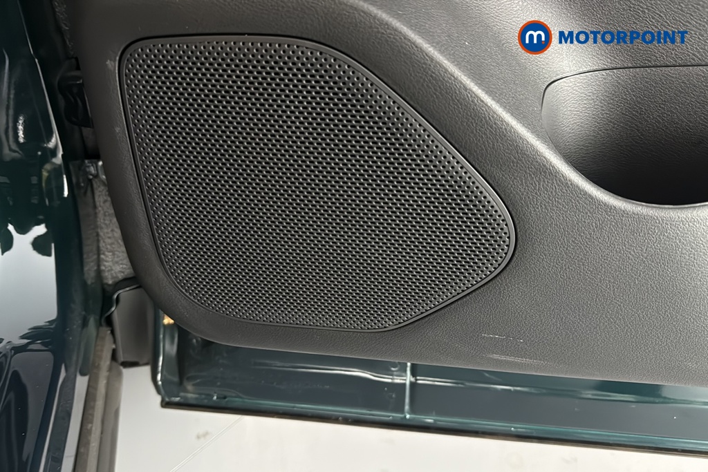 Nissan Qashqai N-Connecta Manual Petrol SUV - Stock Number (1683559) - 21st supplementary image