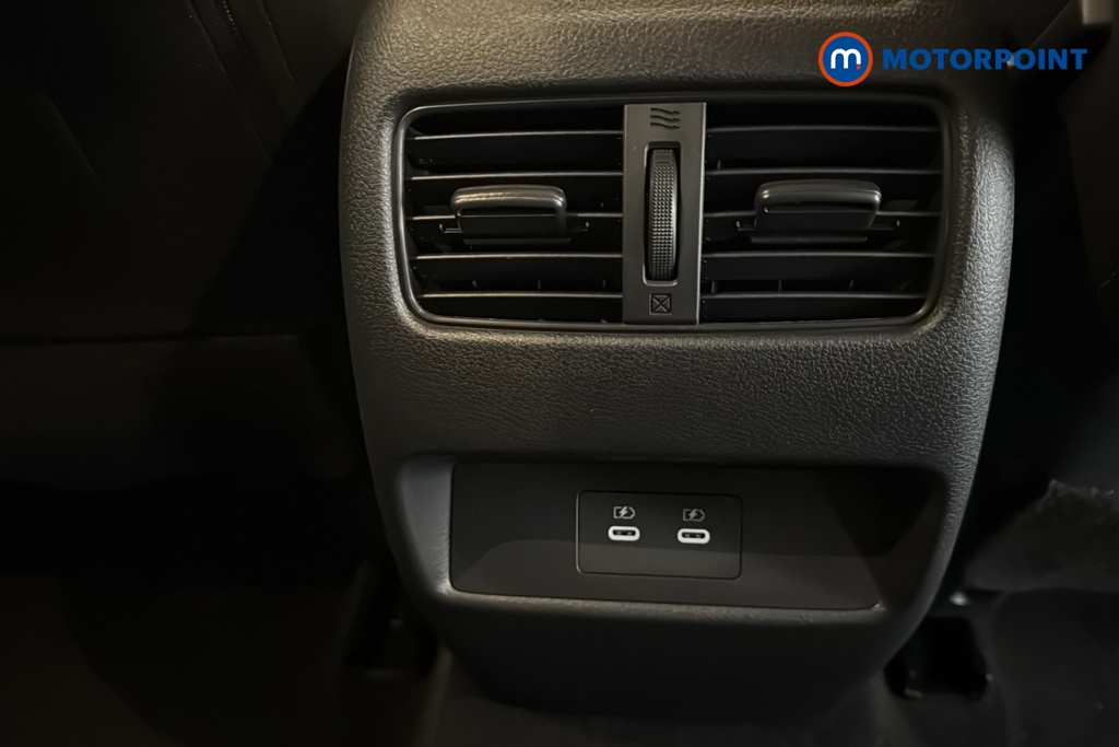 Nissan Qashqai N-Connecta Manual Petrol SUV - Stock Number (1683559) - 28th supplementary image