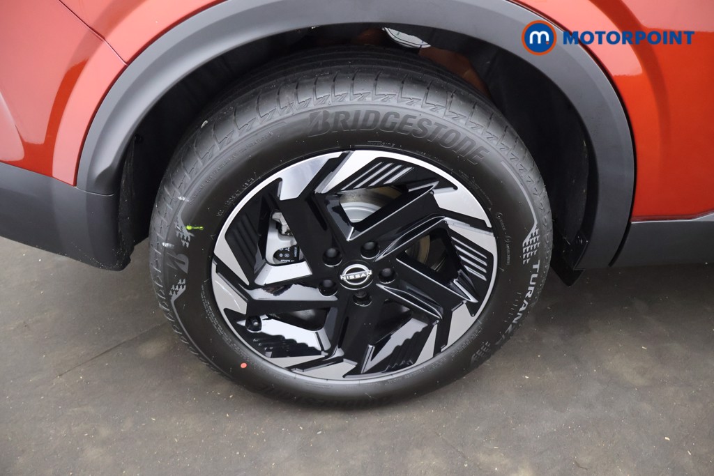 Nissan Qashqai N-Connecta Automatic Petrol SUV - Stock Number (1683564) - 3rd supplementary image
