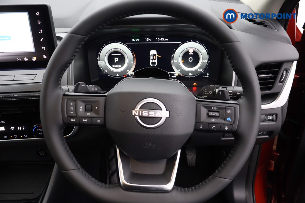 Nissan Qashqai N-Connecta Automatic Petrol SUV - Stock Number (1683564) - 5th supplementary image