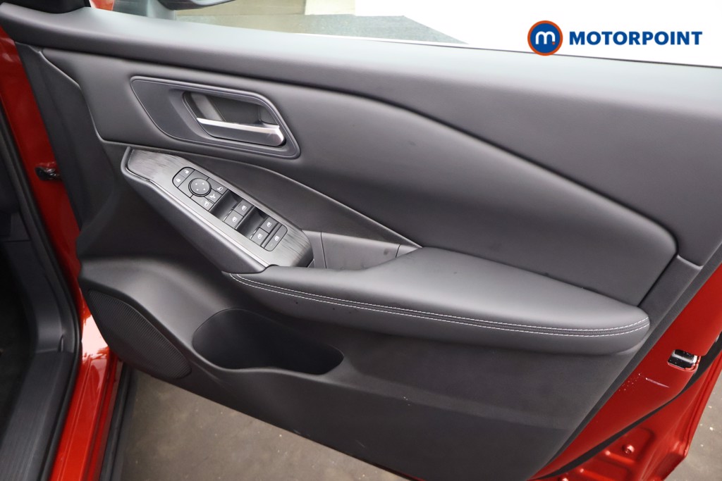 Nissan Qashqai N-Connecta Automatic Petrol SUV - Stock Number (1683564) - 19th supplementary image