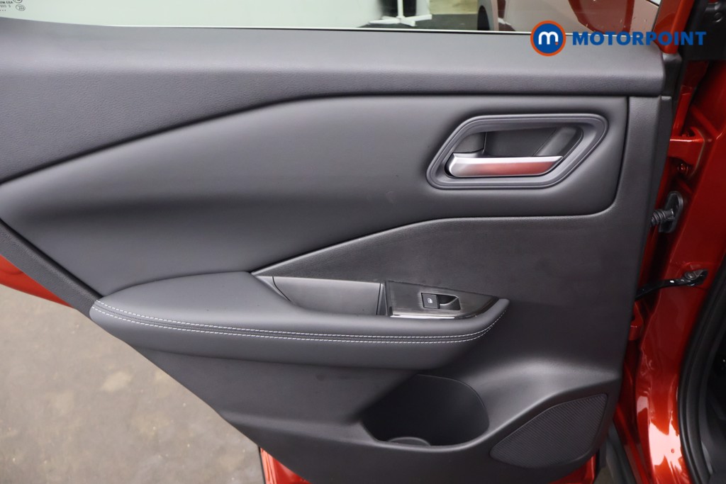 Nissan Qashqai N-Connecta Automatic Petrol SUV - Stock Number (1683564) - 27th supplementary image