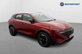 Nissan Qashqai N-Connecta Automatic Petrol SUV - Stock Number (1683564) - Drivers side front corner