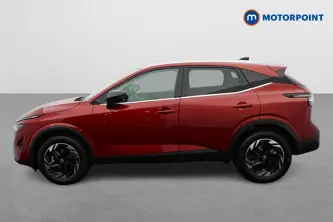 Nissan Qashqai N-Connecta Automatic Petrol SUV - Stock Number (1683564) - Passenger side