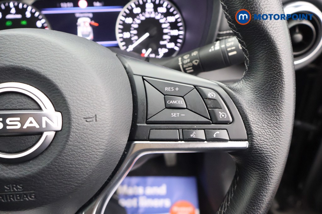 Nissan Juke N-Connecta Manual Petrol SUV - Stock Number (1685650) - 3rd supplementary image