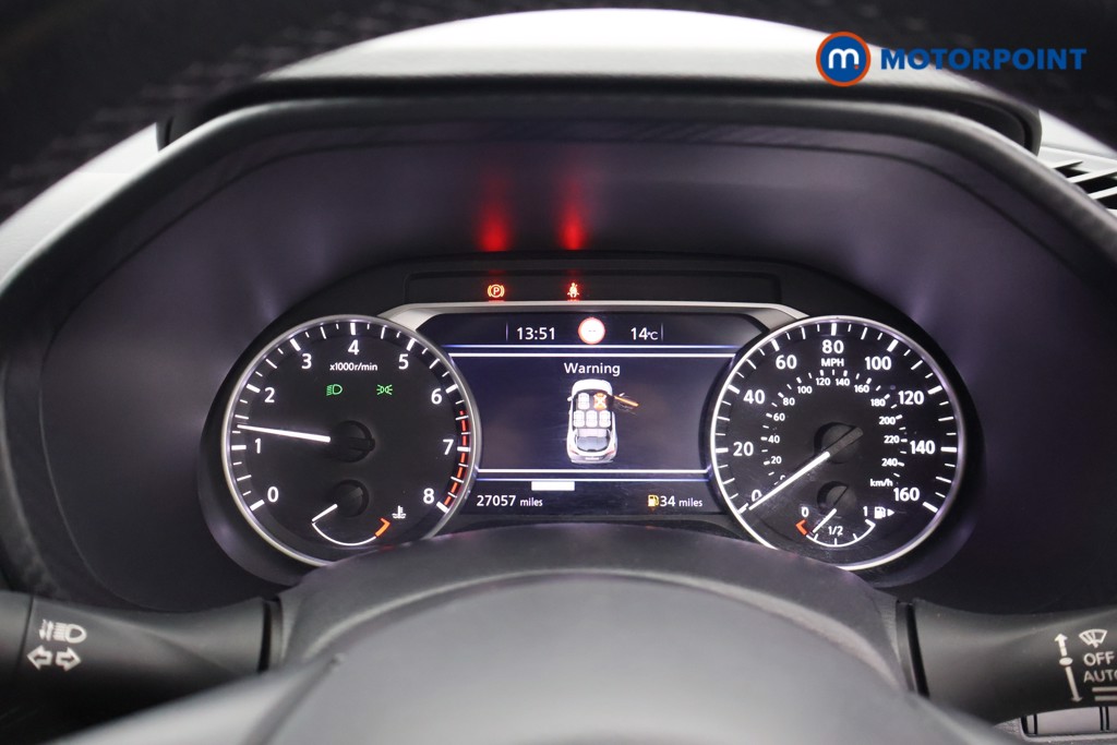 Nissan Juke N-Connecta Manual Petrol SUV - Stock Number (1685650) - 4th supplementary image